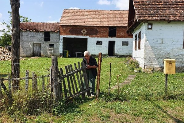 Baka Zorka još trpi posljedice potresa: "Dok spavam, žbuka pada po meni"